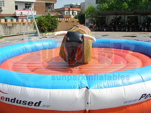 Inflatable Amusement Bull Ride Details