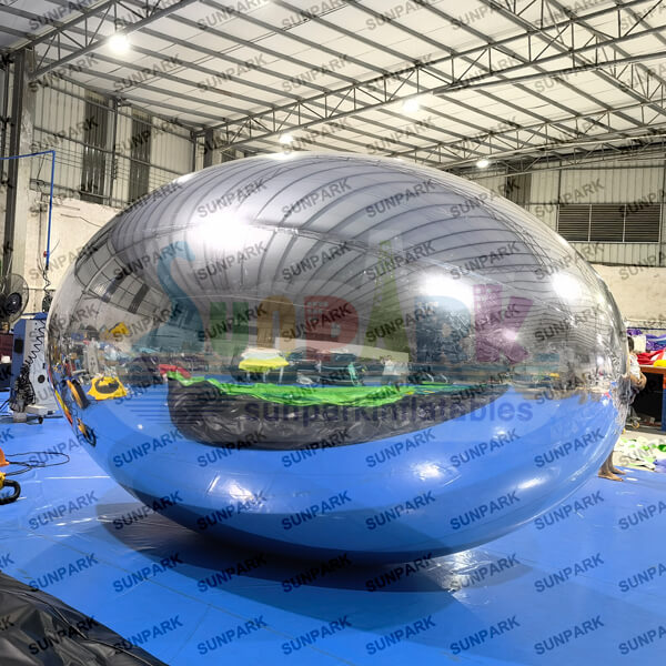 Inflatable Shiny Mirror Spheres